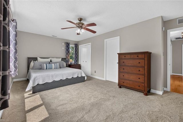 2581 Sandpiper RD, Virginia Beach, VA 23456