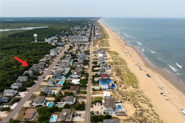 2581 Sandpiper RD, Virginia Beach, VA 23456