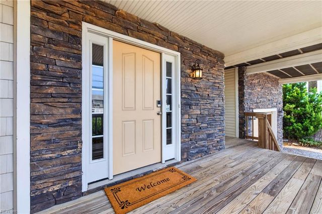 2581 Sandpiper RD, Virginia Beach, VA 23456