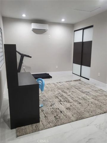 9416 Yolanda Avenue, Northridge, CA 91324