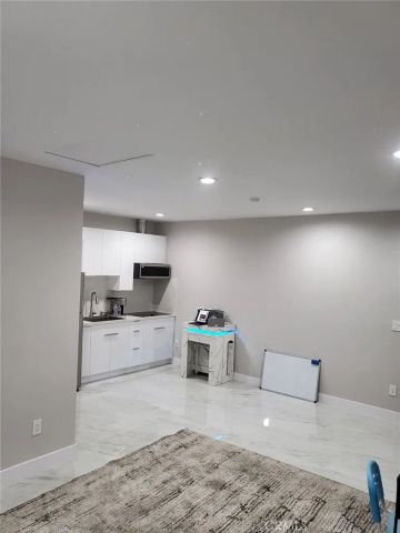 9416 Yolanda Avenue, Northridge, CA 91324