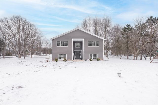 32844 Winther Avenue, Paw Paw, MI 49079