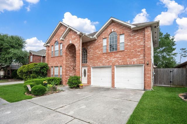 26900 Castlecliff Lane, Kingwood, TX 77339