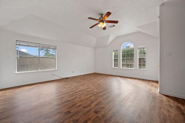 26900 Castlecliff Lane, Kingwood, TX 77339