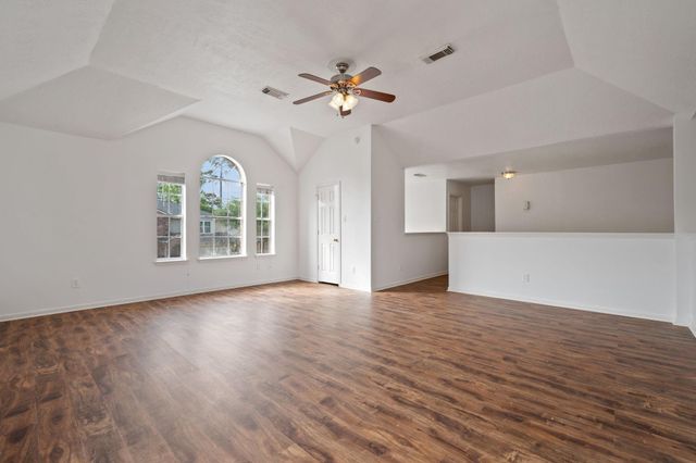 26900 Castlecliff Lane, Kingwood, TX 77339