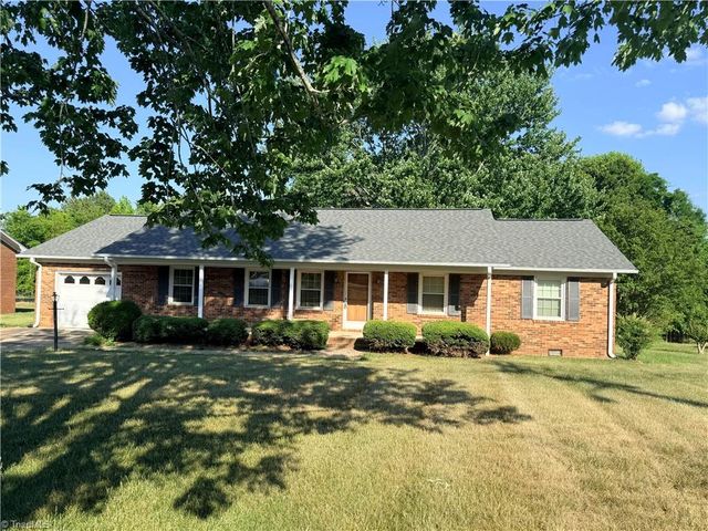 874 Rockcliff Terrace, Asheboro, NC 27205