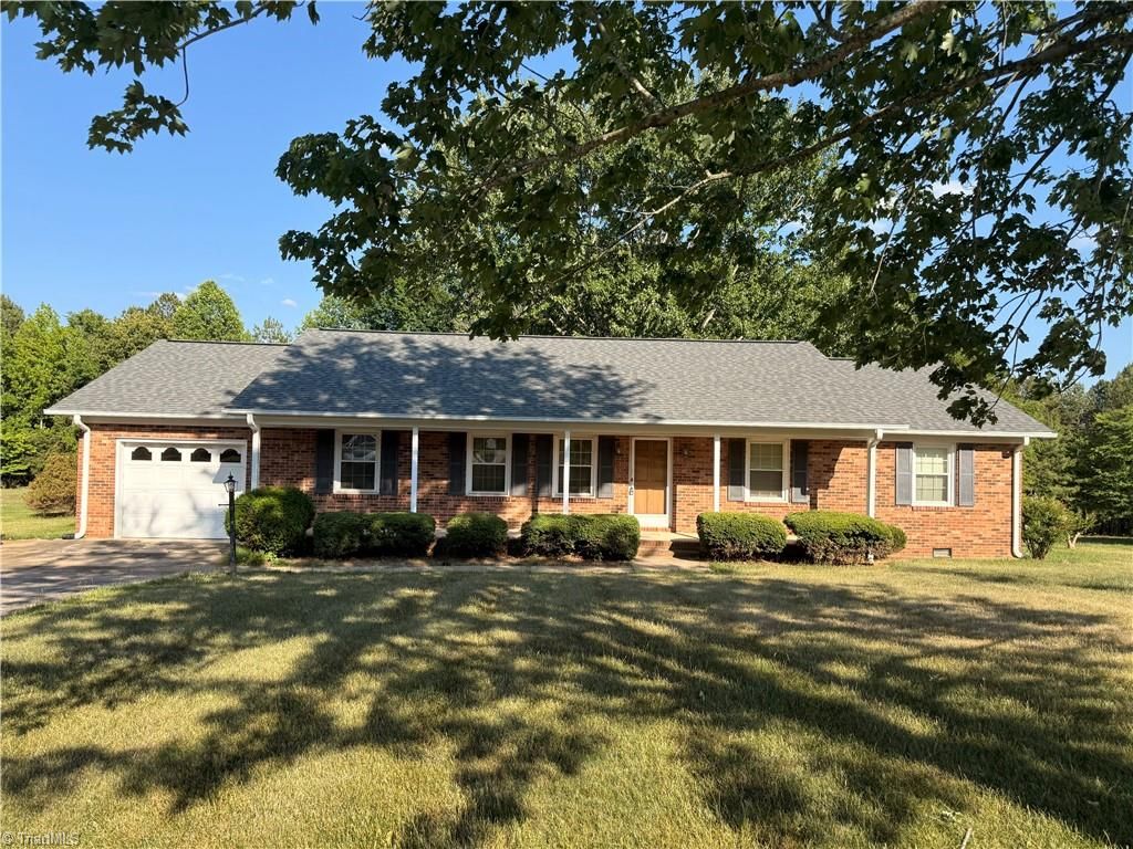 874 Rockcliff Terrace, Asheboro, NC 27205
