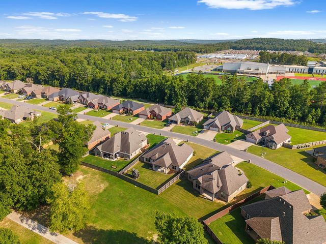 121 Lucia Lane, North Little Rock, AR 72113