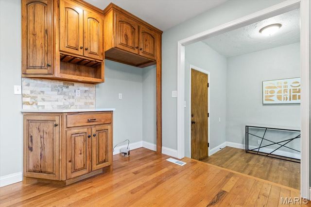 908 Crescent Drive, St Charles, MO 63301