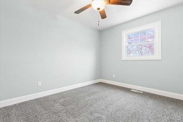 908 Crescent Drive, St Charles, MO 63301