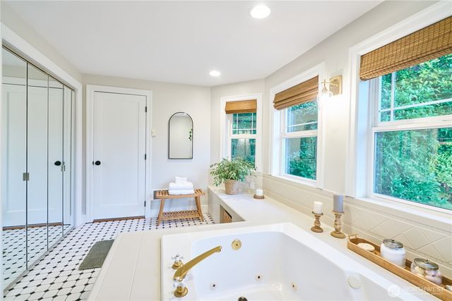 25630 Jim Creek Rd, Arlington, WA 98223