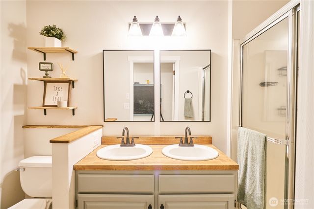 25630 Jim Creek Rd, Arlington, WA 98223
