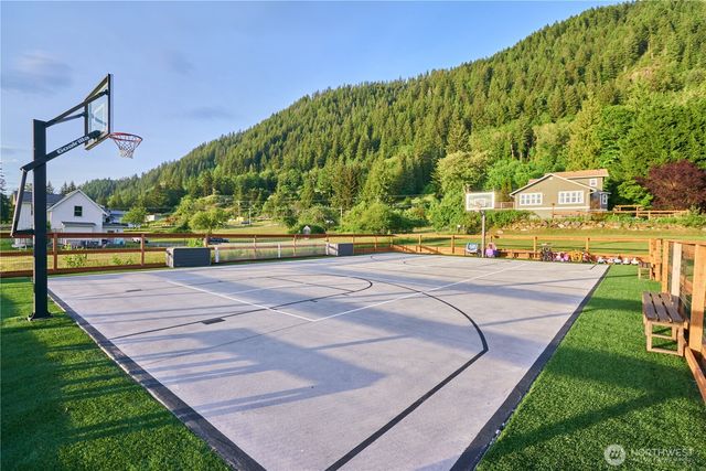 25630 Jim Creek Rd, Arlington, WA 98223