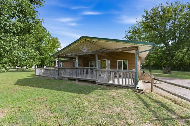 1232 E 95th, Haysville, KS 67060