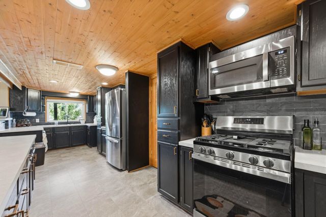 1232 E 95th, Haysville, KS 67060