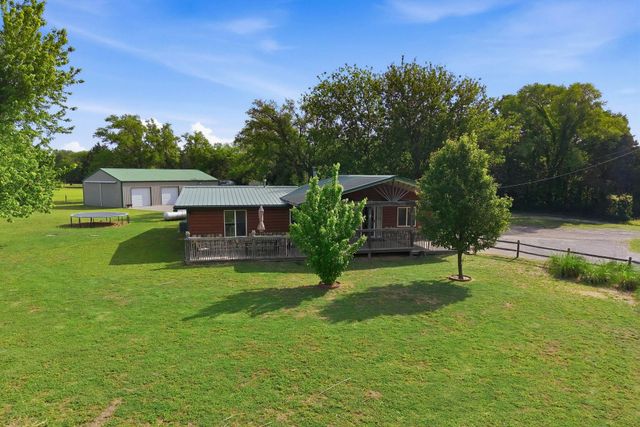 1232 E 95th, Haysville, KS 67060