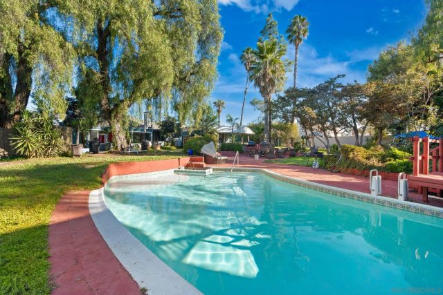 307 E Washington Ave, El Cajon, CA 92020