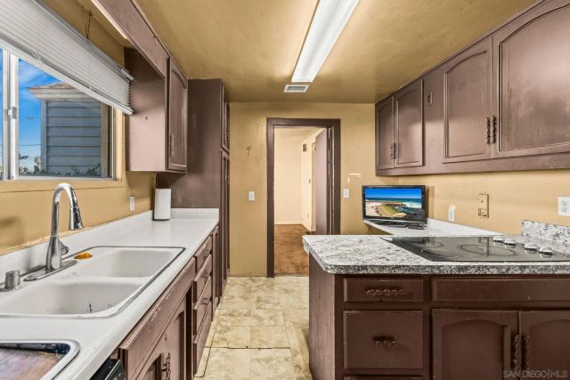 307 E Washington Ave, El Cajon, CA 92020