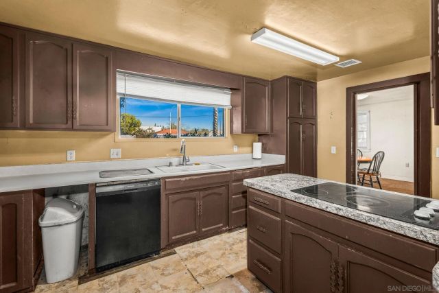 307 E Washington Ave, El Cajon, CA 92020