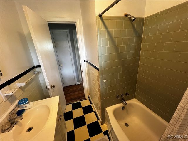 2123 Colston St, Petersburg, VA 23805