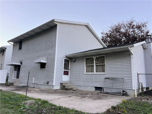 1725 Auburn Avenue NW, Massillon, OH 44647