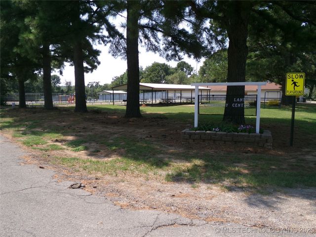 Lake Lane, Checotah, OK 74426