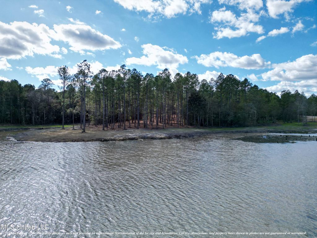 Lot 4 Disalvo Drive, Kiln, MS 39556