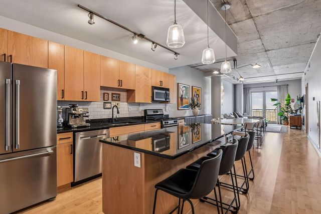 212 N 1st Street 512, Minneapolis, MN 55401