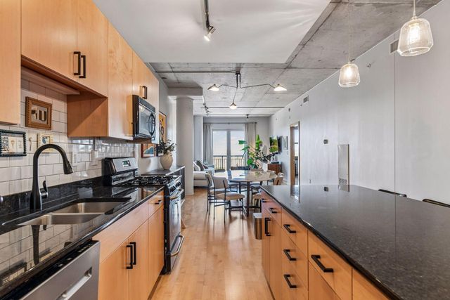 212 N 1st Street 512, Minneapolis, MN 55401