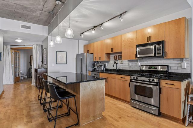 212 N 1st Street 512, Minneapolis, MN 55401