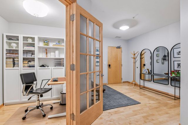 212 N 1st Street 512, Minneapolis, MN 55401