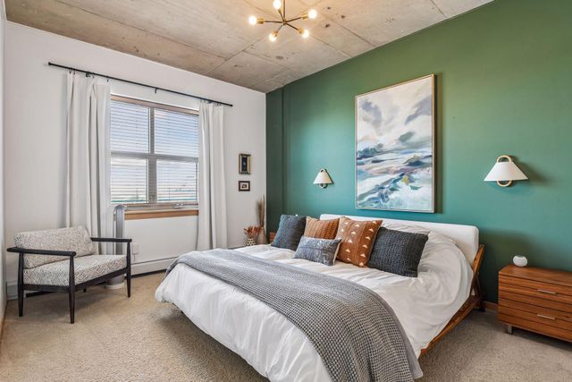 212 N 1st Street 512, Minneapolis, MN 55401
