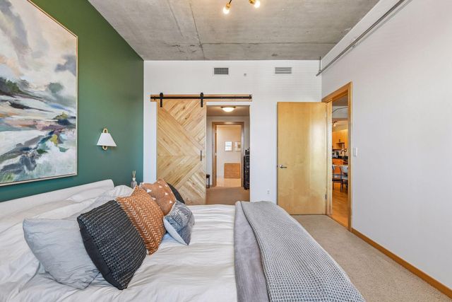 212 N 1st Street 512, Minneapolis, MN 55401