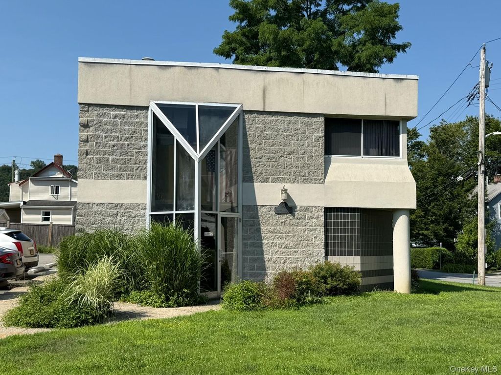 6 Lincoln Avenue, Pleasantville, NY 10570 — photo 3