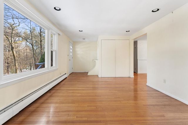 7 Kelley Rd, Acton, MA 01720