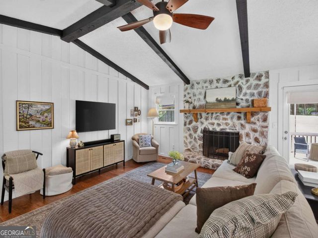 2036 Kellogg Creek Road, Acworth, GA 30102