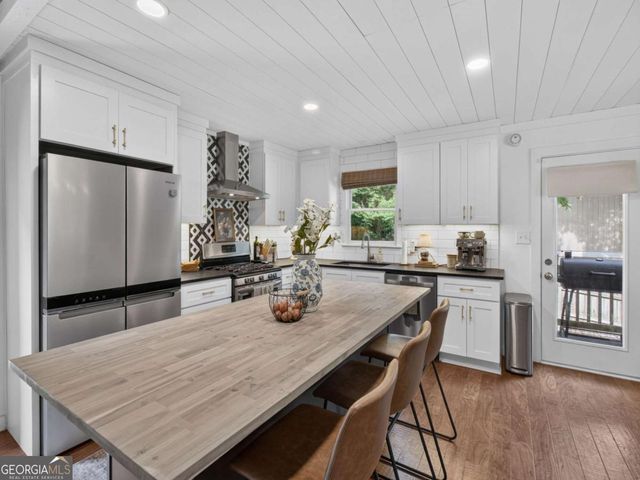 2036 Kellogg Creek Road, Acworth, GA 30102