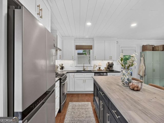 2036 Kellogg Creek Road, Acworth, GA 30102