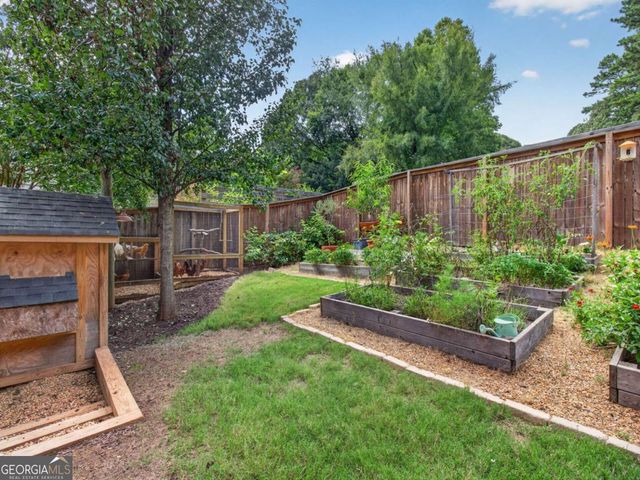 2036 Kellogg Creek Road, Acworth, GA 30102