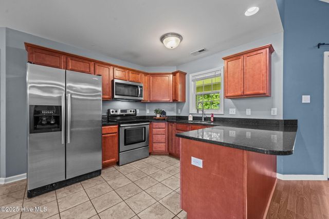175 Backfield Place, Jacksonville, NC 28540