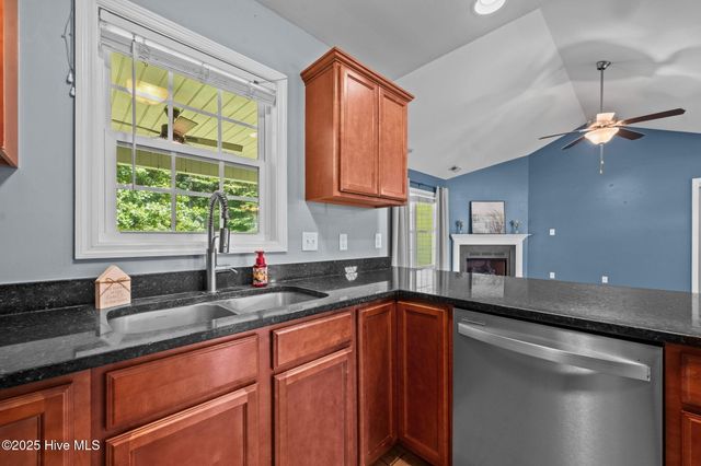 175 Backfield Place, Jacksonville, NC 28540