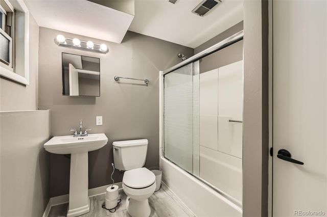 6225 E Mississippi Avenue, Denver, CO 80224