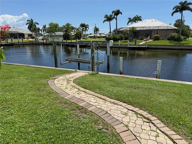 821 VIA TUNIS, Punta Gorda, FL 33950