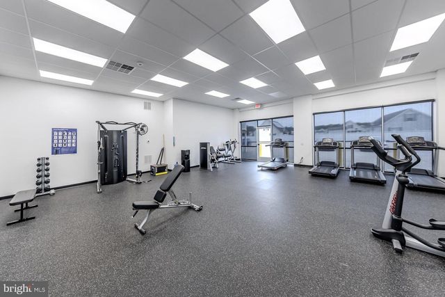 32 PAUL REVERE CT, Millville, NJ 08332
