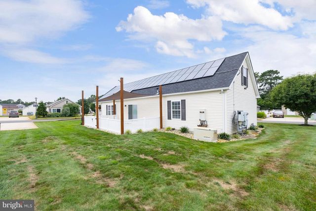 32 PAUL REVERE CT, Millville, NJ 08332