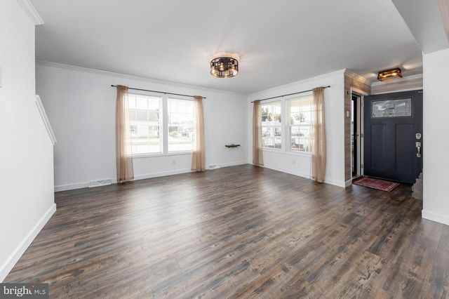 32 PAUL REVERE CT, Millville, NJ 08332