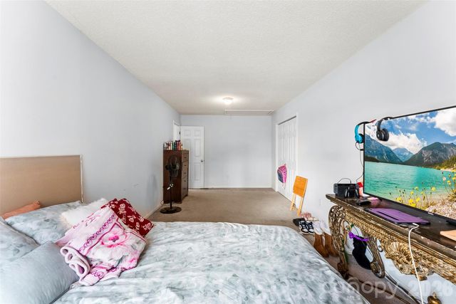 1304 Cambridge Drive, Shelby, NC 28152