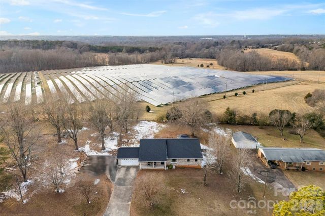 1304 Cambridge Drive, Shelby, NC 28152