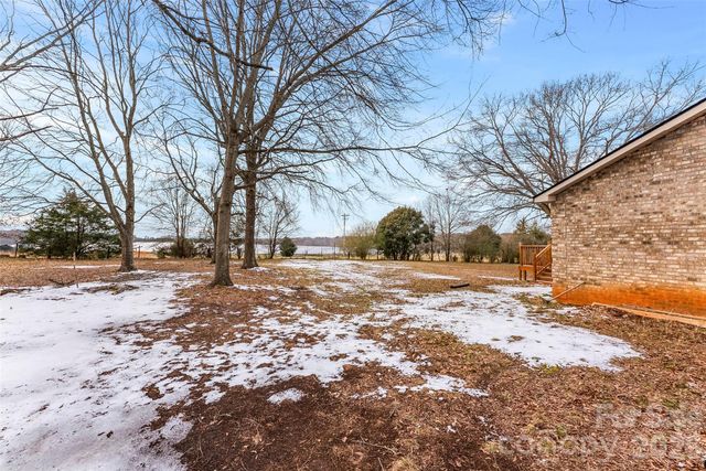 1304 Cambridge Drive, Shelby, NC 28152