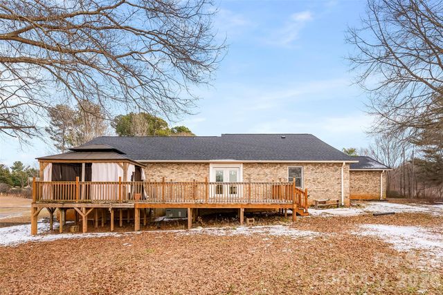 1304 Cambridge Drive, Shelby, NC 28152